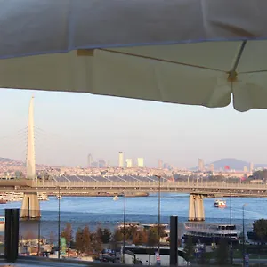 https://lavin-hotel.istanbul-turkeyhotels.com