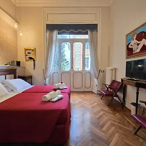 ** Affittacamere Domus Monamì Luxury Italia