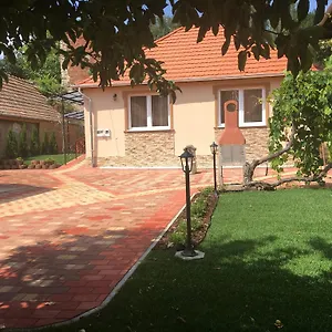 Harmonia Belvarosi Apartament Eger